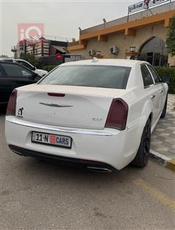 كرايسلر 300